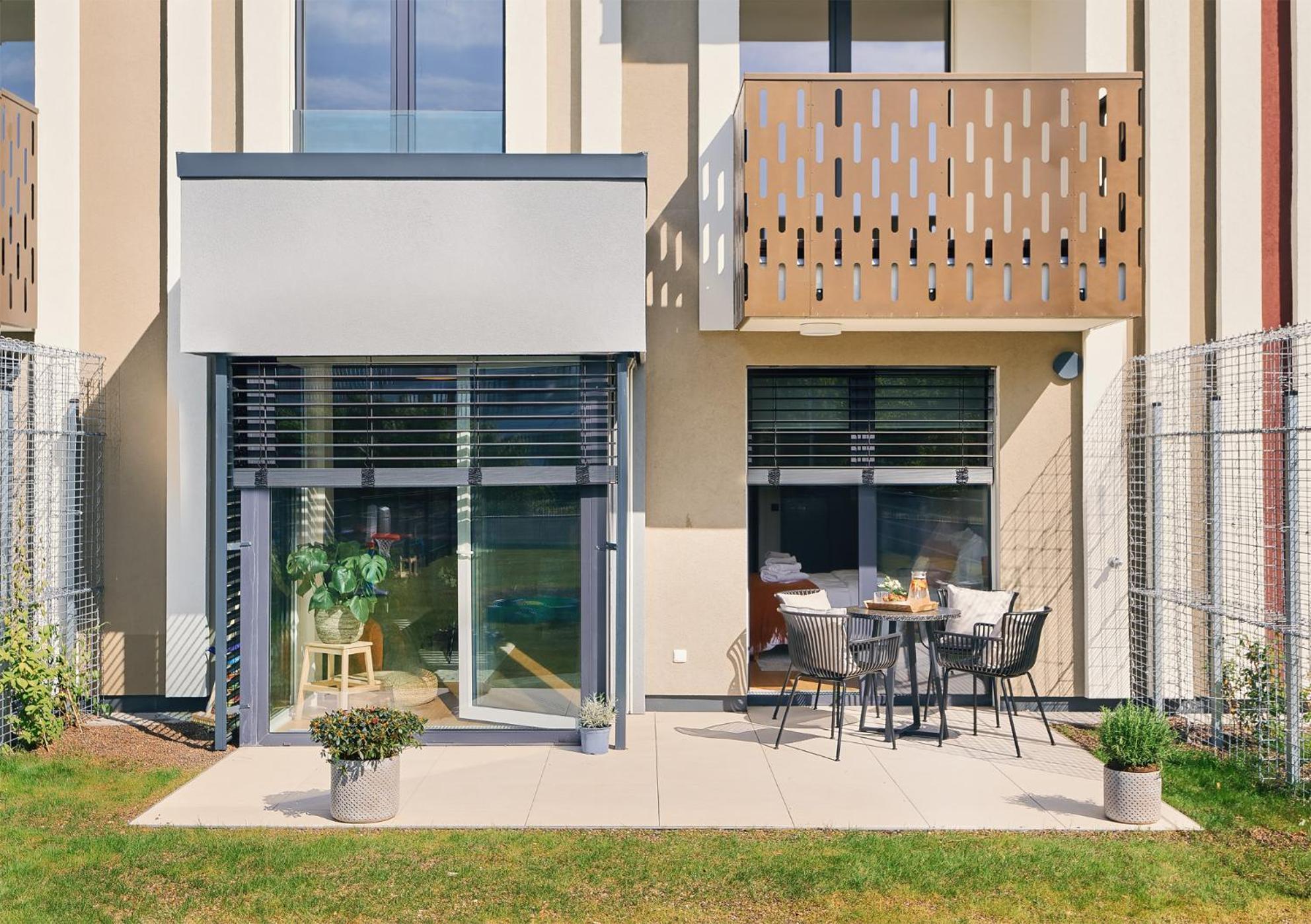 Beta Home - Garage, Air Condition, Garden, At Metro Praag Buitenkant foto