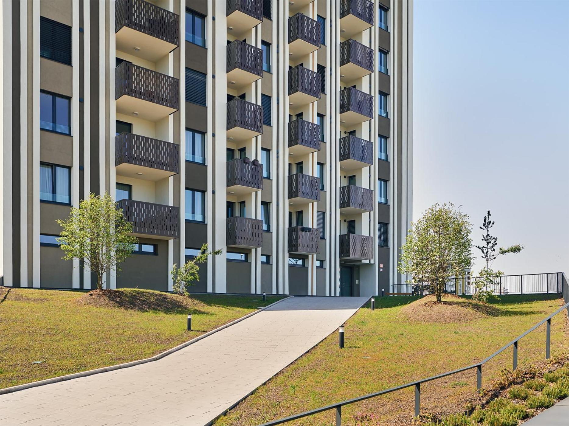 Beta Home - Garage, Air Condition, Garden, At Metro Praag Buitenkant foto